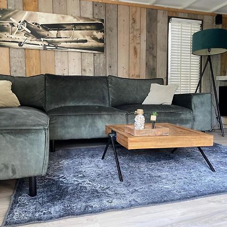 Uniek Chalet Op De Veluwe, In Bosrijke Omgeving. Putten Dış mekan fotoğraf